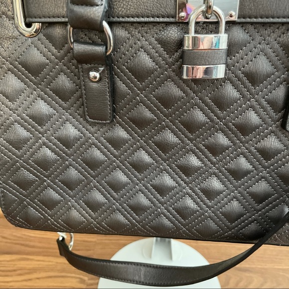 Charming Charlie Lock bag - Picture 4 of 9